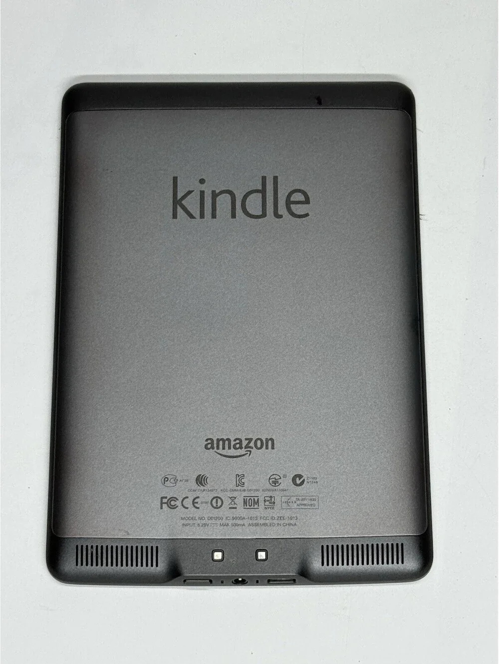 Amazon Kindle Touch 4th Gen D01200 4GB 6” Wi-Fi E-Reader